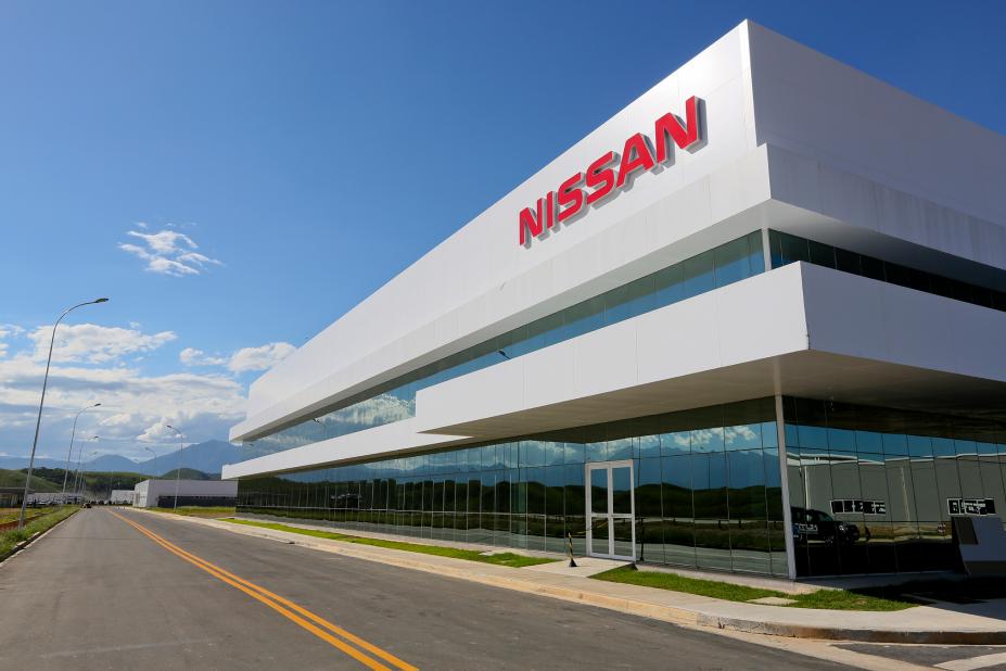 Na Fábrica da Nissan, em Resende, foi usado o produto Penetron pulverizado nas estruturas cruciais, uma pasta cristalizante.