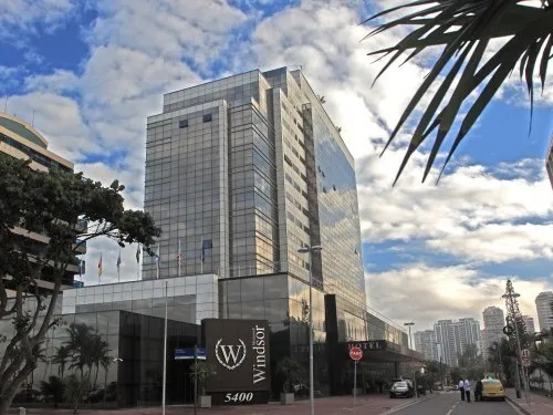 O Windsor Barra Hotel, no Rio de Janeiro, fez uso dos produtos impermeabilizantes Penetron na sua fundação devido à proximidade com o mar.