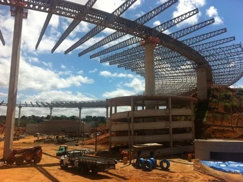 O Estádio Kleber Andrade, em Cariacica, usou em sua estrutura produtos impermeabilizantes Penetron para uma estrutura de concreto durável.