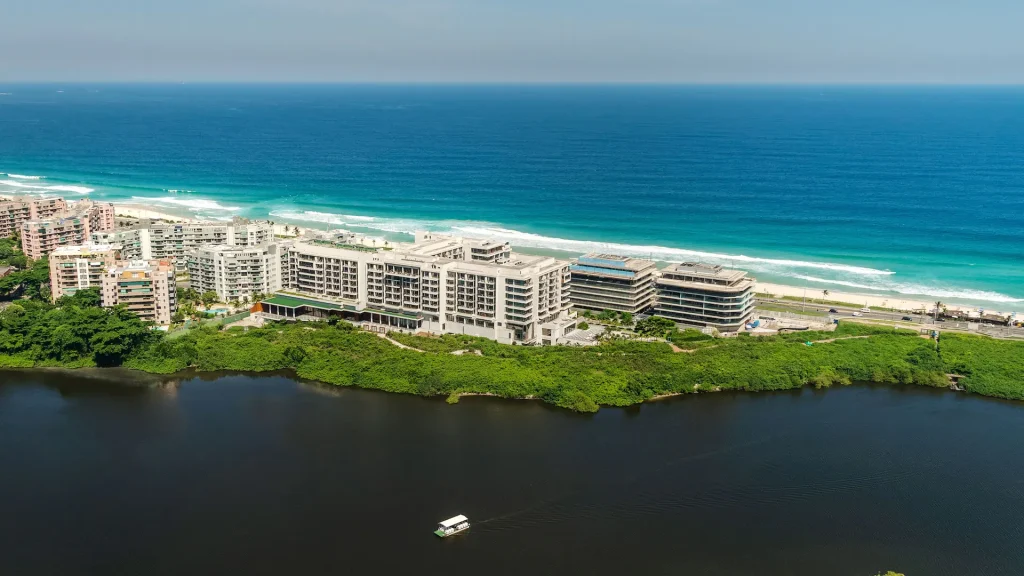 O Hotel Grand Hyatt, no Rio de Janeiro, tem em suas estruturas produtos autocicatrizantes Penetron, para maior durabilidade do concreto.